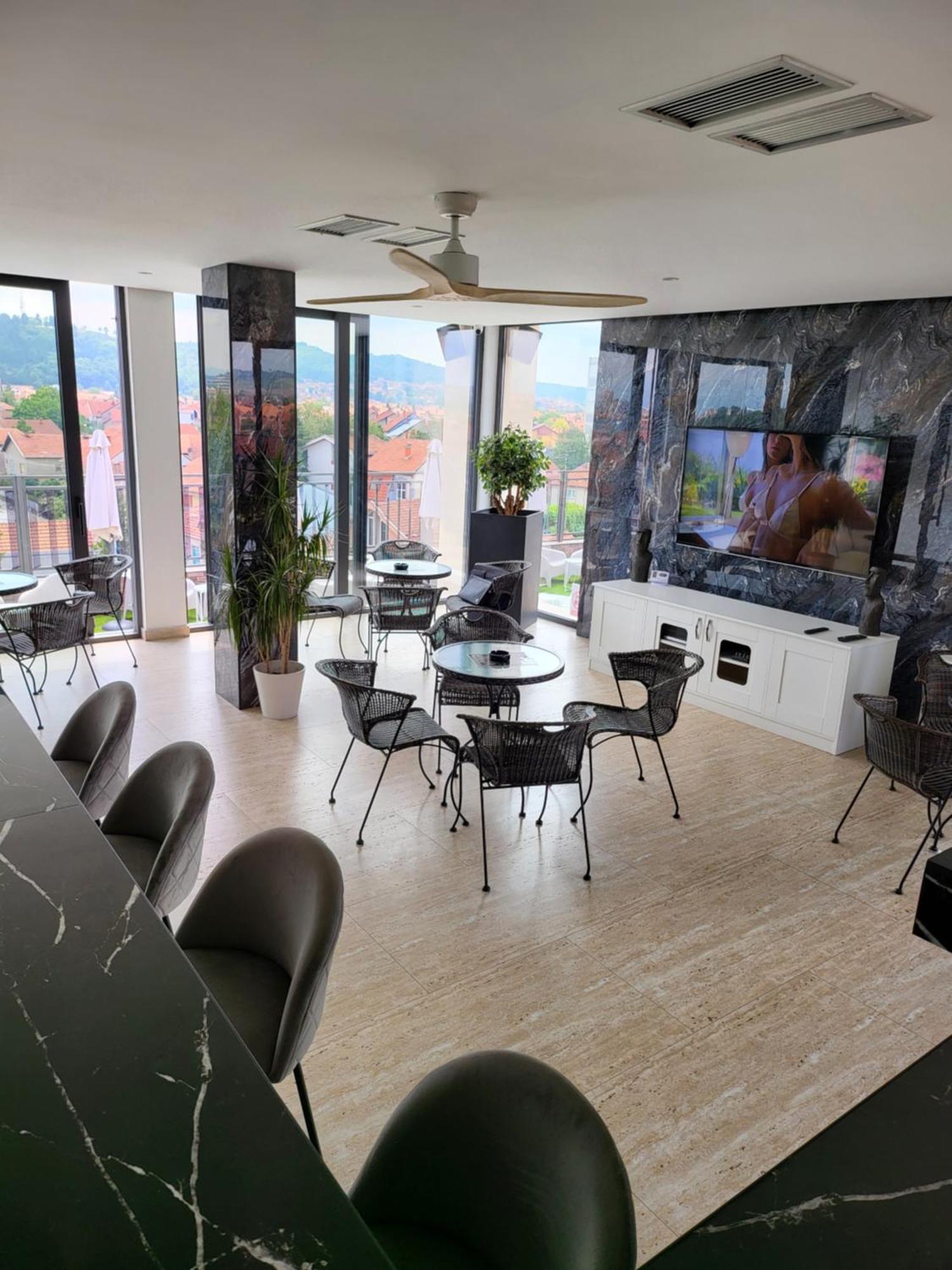 Sky Apartmani & Spa Leskovac  Quarto foto