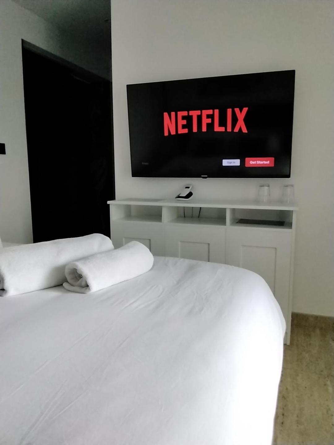 Sky Apartmani & Spa Leskovac  Quarto foto