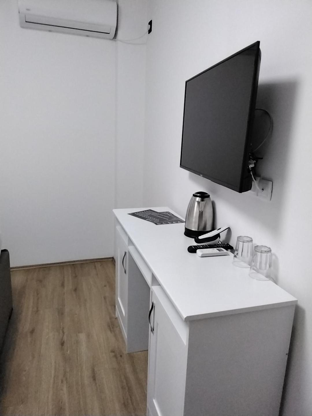 Sky Apartmani & Spa Leskovac  Quarto foto